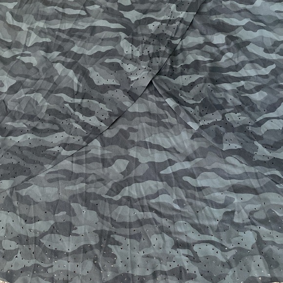 Lululemon Top - Picture 7 of 8